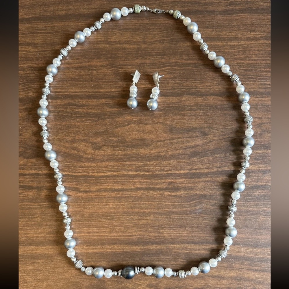 Elegant Silver Pearl Necklace and Earring Set